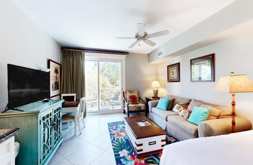 Baytowne Wharf Apartment | Lasata #3315
