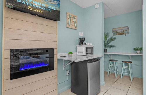 Siesta Isle Hotel | Latitude 26 Waterfront Boutique Resort - Fort Myers Beach