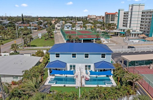 Avon By The Sea House | Launch Pad 5/4.5 with En Suites- Beach access