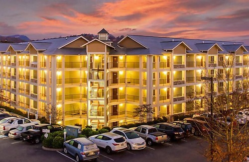 Pigeon Forge Resort | Laurel Crest Vacation Resort in the Smoky Mountains.