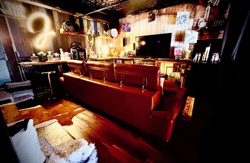 Paw Creek House | Lebouc's La Maison Verser - Bed, Bar, and Breakfast. Alcohol and Hookah Included