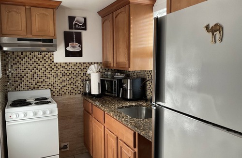 Sarasota Apartment | Lido Beach 1/4 Block/St Armand's Circle/Pool At Beach, Aptartment Building 2R