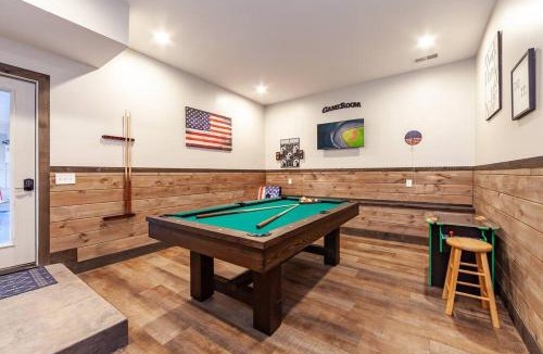 Wears Valley House | Like New Cabin - Indoor Pool - Theater - Game Rm - Views