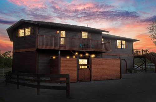 Wears Valley House | Like New Cabin - Indoor Pool - Theater - Game Rm - Views