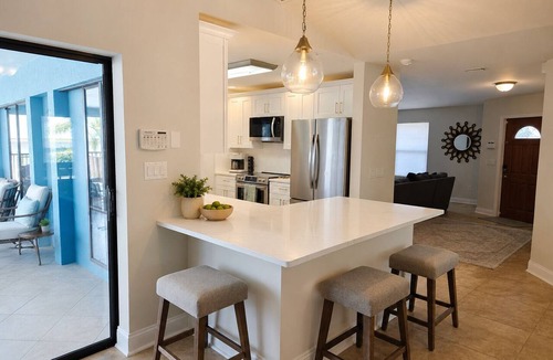 Connors House | Limited-Time Jul–Sept Savings at Vanderbilt Beach Waterfront Home