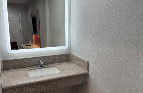 North Central Hotel | Lincoln Motel