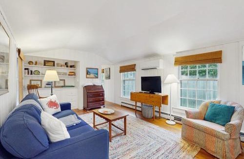 Edgartown Apartment | Little Cozy Corner