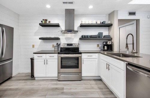 St. Simons Island Condo | Located in Sea Palms West. Convenient to all the island has to offer.