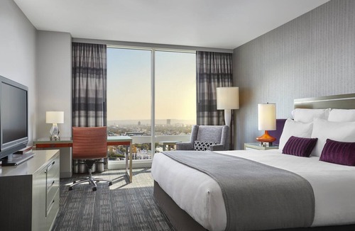 Hollywood Hotel | Loews Hollywood Hotel