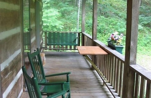 Sugar Grove Cabin | Log Cabin - Best 3 Bdrm Value - Close to Boone & ASU - Free Night for every 3