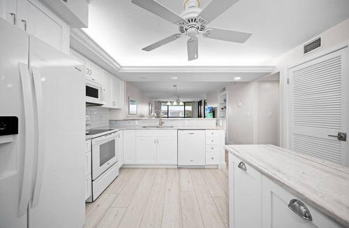 Sanibel Condo | Loggerhead Cay #224 - Beautiful beach view condo.