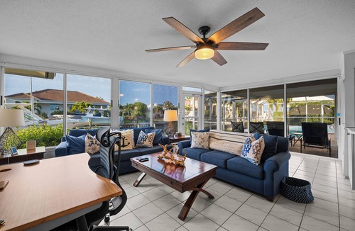 Longboat Key House | Longboat Key Waterfront 3BR house w/Pool in most desirable Country Club Shores