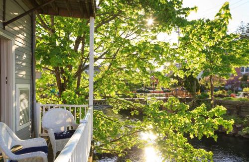 Camden Hotel | Lord Camden Inn