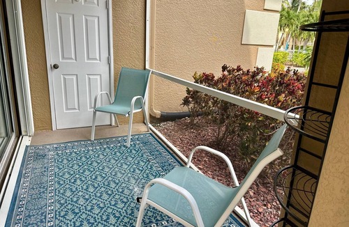Pelican Condo | Lovely 2-bedroom, 2-bath condo with AC in SW Cape Coral