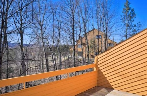 Harbor Springs Condo | Lovely 2 Bedroom Loft Trout Creek Condo #76. Ski, Golf Discounts Available. Pools, Hot Tubs, Tennis