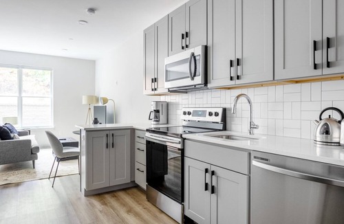 Dorchester Apartment | Lovely Dorchester Studio w/ W/D, by Savin Hill T