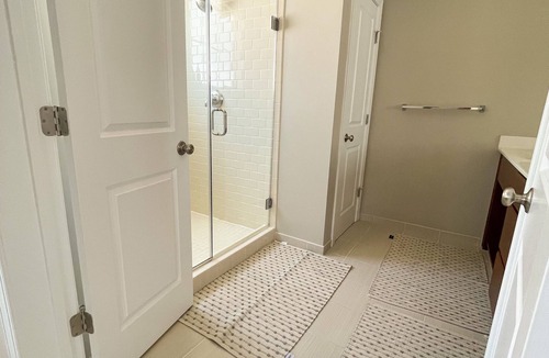 Ashburn House | LUX HOME 5 BD, GIFT CARD, GAME ROOM, and more!