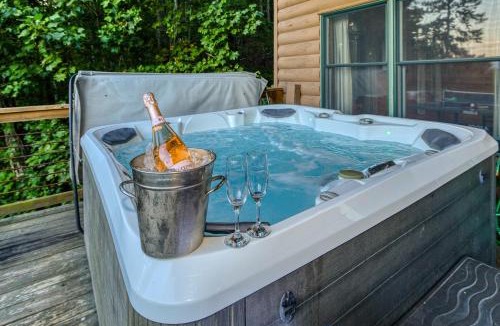 Morganton House | Luxe Cabin - Hot Tub, Deck, Views, Near Blue Ridge