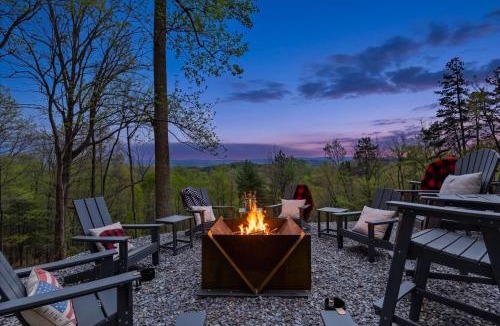 Morganton House | Luxe Cabin - Hot Tub, Deck, Views, Near Blue Ridge