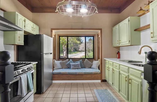 Pocono Lake House | Luxurious Ranch in a secluded area, Private Heated Pool, Hot Tub, Fire pit