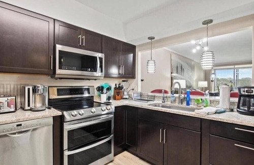 Braden River Apartment | Luxury 2 bed room 2 bath apartment with Golf View
