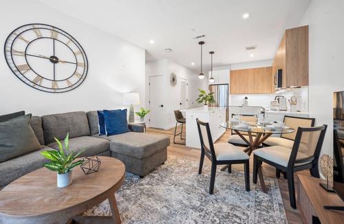 East Boston Apartment | Luxury 2BR Next to the Airport 3261
