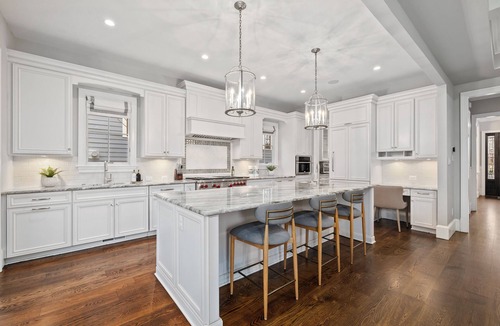 Arlington House | Luxury Clarendon House - w/8 Bedrooms, 6 Bathrooms