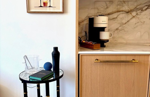 Wynwood Art District Condo | Luxury Designer Retreat in Wynwood/Skyline. 2BR. Pool & Bar