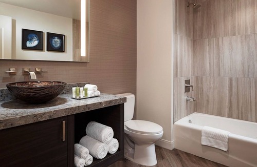 Carlsbad Hotel | Luxury Hilton Hotel right next to Legoland