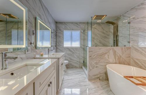 Lighthouse Point House | Luxury Home with Heated Pool close to beaches