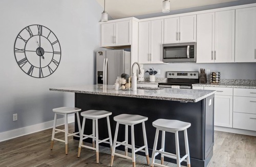 Fairview House | Luxury in the Mountains | 2BR Mountain Retreat | Views | Near Downtown Asheville & Biltmore