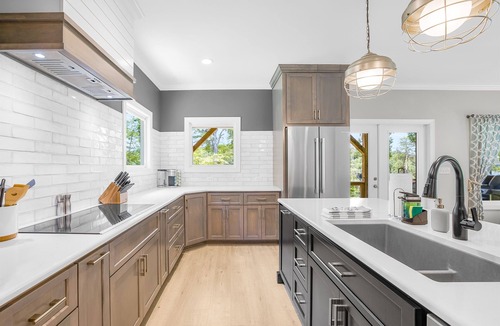 Sherrills Ford House | Luxury Lakefront Home, Games, Kayaks, 2 King Beds