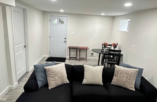 Silver Spring Apartment | Luxury Lower Level Suite < 15 min from D.C.