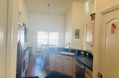 West Haven House | Luxury Manor Vacation Home with Pool and Spa