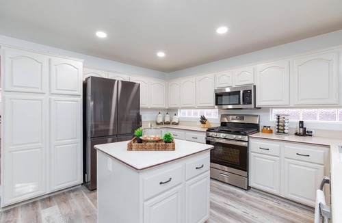 Spring Valley House | Luxury Modern Home - Near Las Vegas Strip!