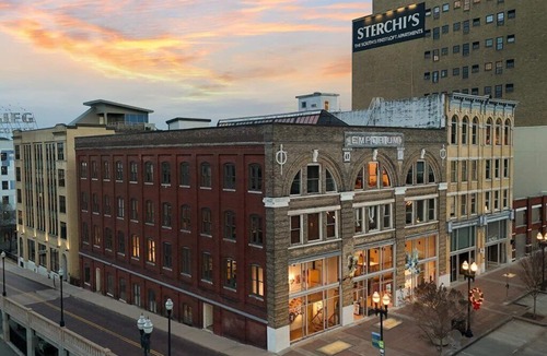 Old City Condo | Luxury Penthouse Loft with Parking in Old City
