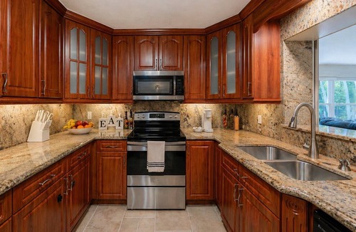 Hallandale Beach House | Luxury Pool Oasis 5 Min to Beach Modern Retreat