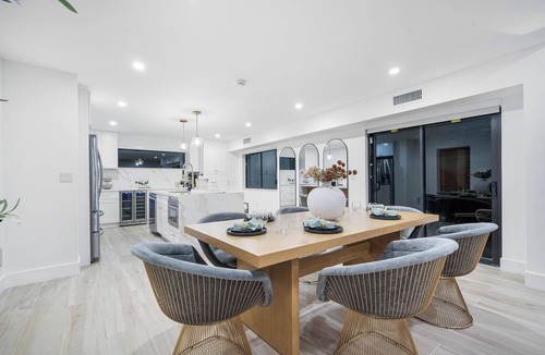 West Little Havana House | Luxury Poolside Oasis Backyard Lounge & Grill