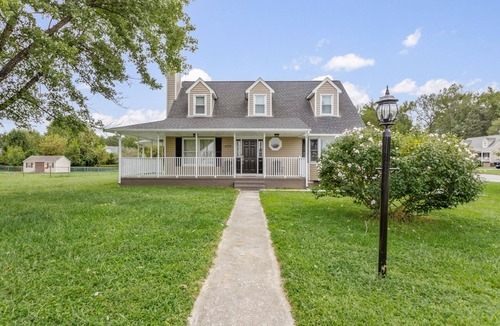 Prince George House | Luxury Stay! 10 min away from Fort Lee.