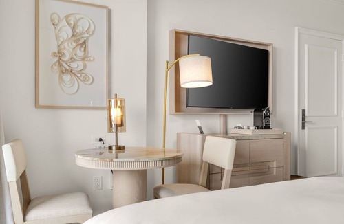 Key Biscayne Hotel | Luxury Studio at 5 star Beachfront Hotel in Key Biscayne