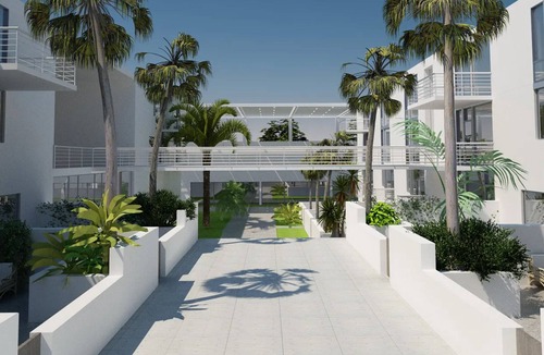 South Sarasota Condo | Luxury Tennis Retreat Near Siesta Key, Bath and Racquet Club. Sleeps 4.
