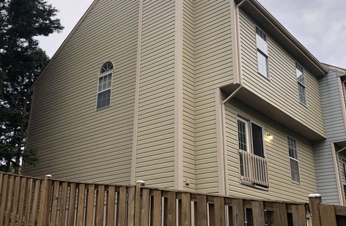 Gaithersburg House | Luxury Townhome for Travelers occupancy in the North I-270 Technology Corridor