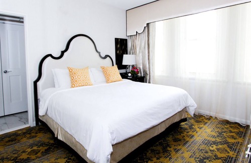 Kalorama Heights Hotel | Luxury Urban Retreat | 1.1 mi to Smithsonian National Zoological Park