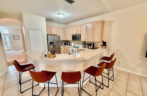 Tuscan Ridge House | Luxury Village 4BR Pool Home near Disney Parks