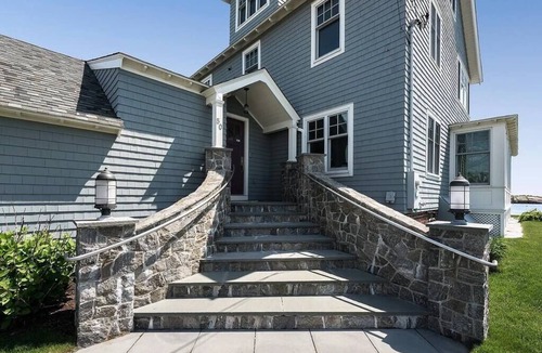 Pine Orchard House | Luxury Waterfront Oasis