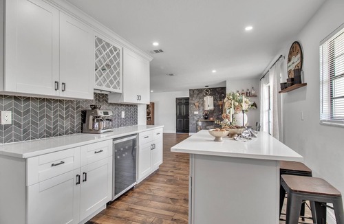 McGregor House | Luxury Waterfront Pool House – Easy Beach Access + Prime Fort Myers Location