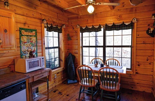 Murphy Cabin | MacLeod cabin in Scottish Woods