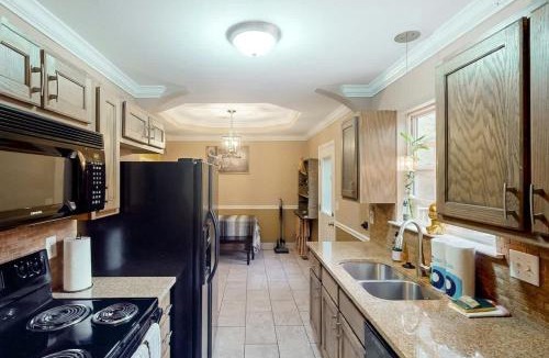 Madison House | Madison Manor