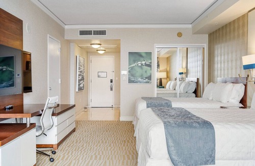 Sunny Isles Beach Hotel | Magnificent Studio in Luxe Beachfront Resort