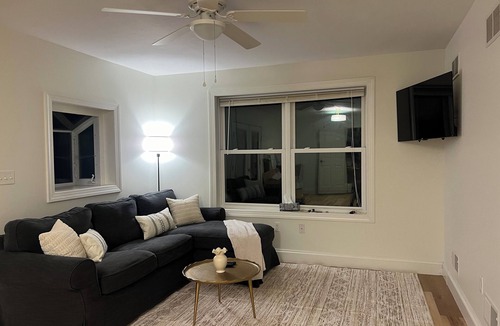 Mohnton Apartment | Maple Cottage Retreat Private 1BR w/Deck